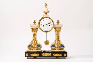  - Portico clock in white marble and gilded bronze, France, first half of the 19th century