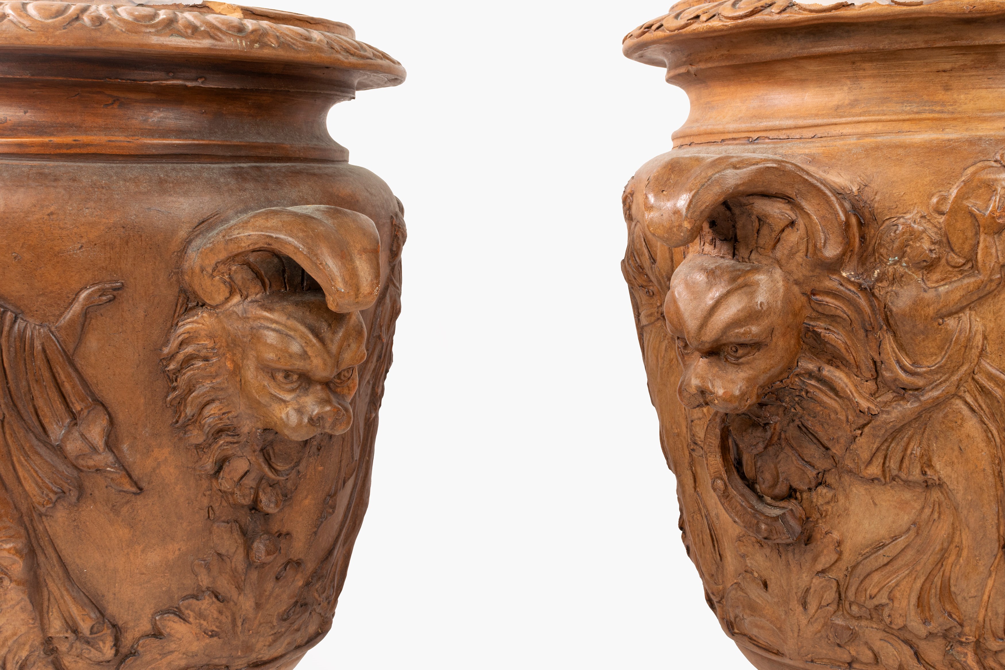 Coppia di vasi a cratere biansati in terracotta, secolo XIX