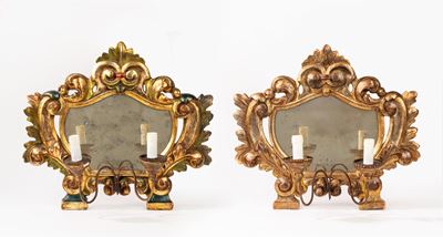 Coppia di Cartaglorie in Legno Intagliato e Dorato a Volute Fogliate