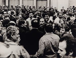 Occupation of the Milan Triennale (recognise U. Mulas, G. Pomodoro, G. Dova, G. E. Simonetti, P. L. Cerri, E. Battisti)