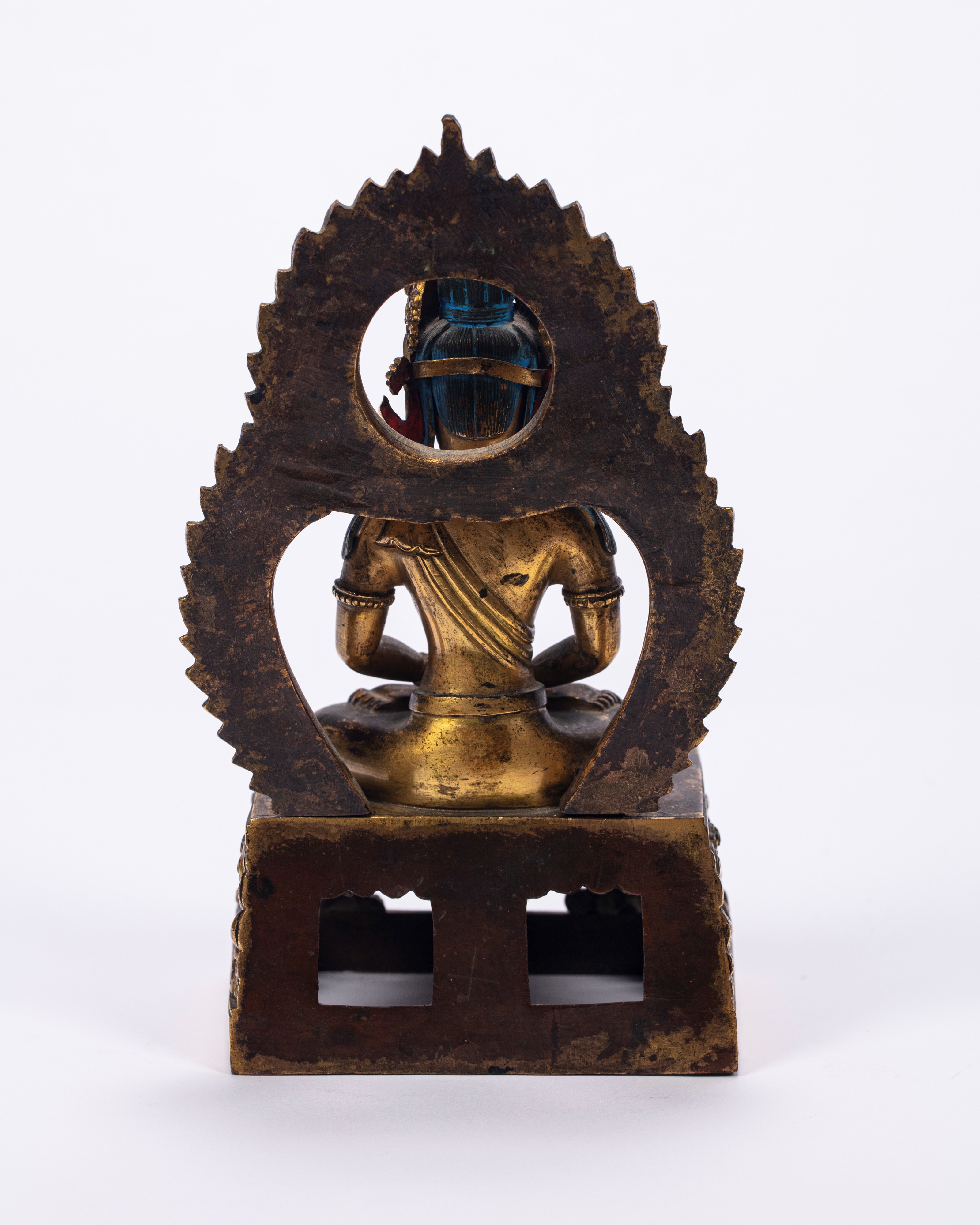 Scultura in Bronzo Dorato Raffigurante Amitayus. Cina, Secolo XVIII