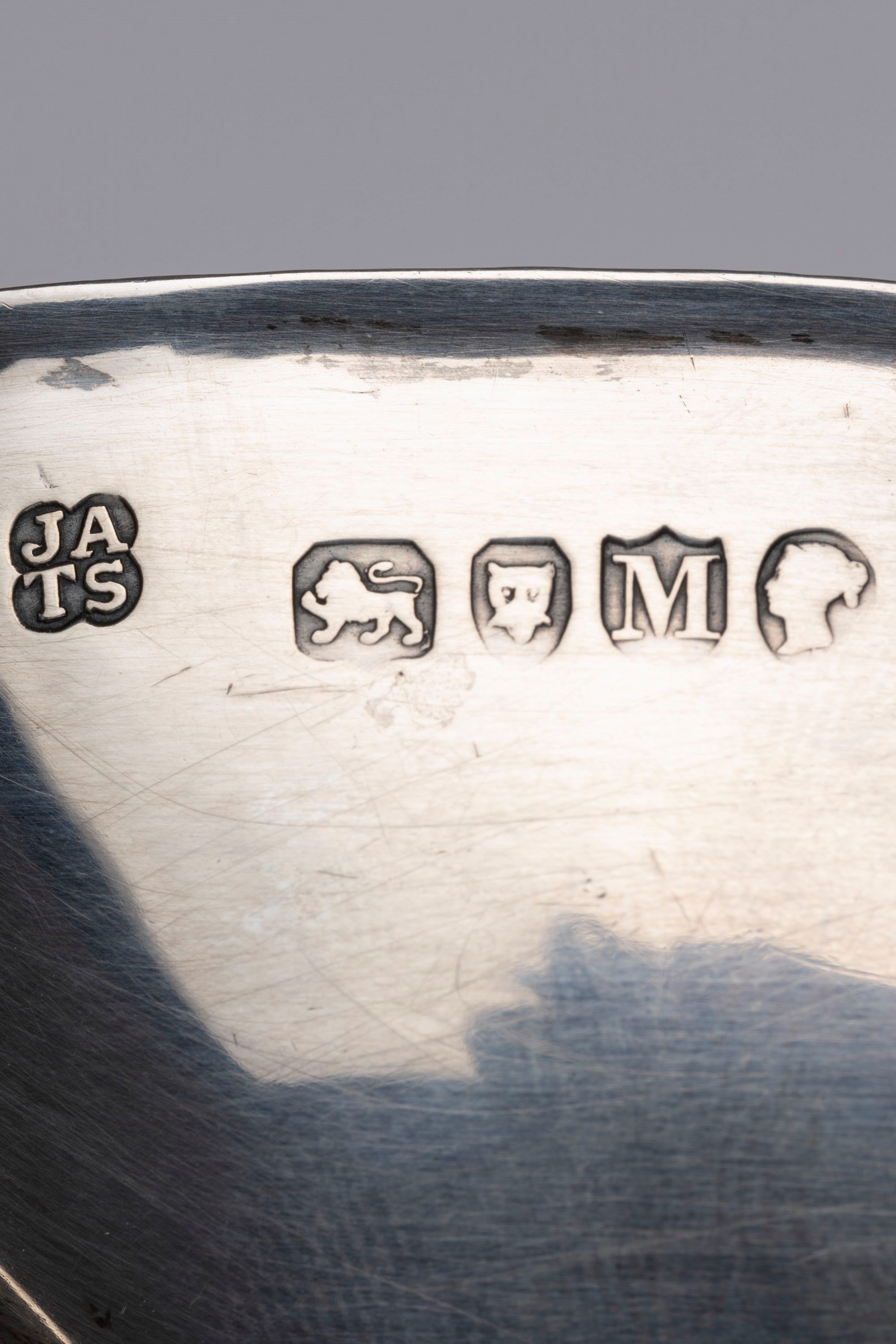 Due salsiere con cucchiaini, Vittoriane