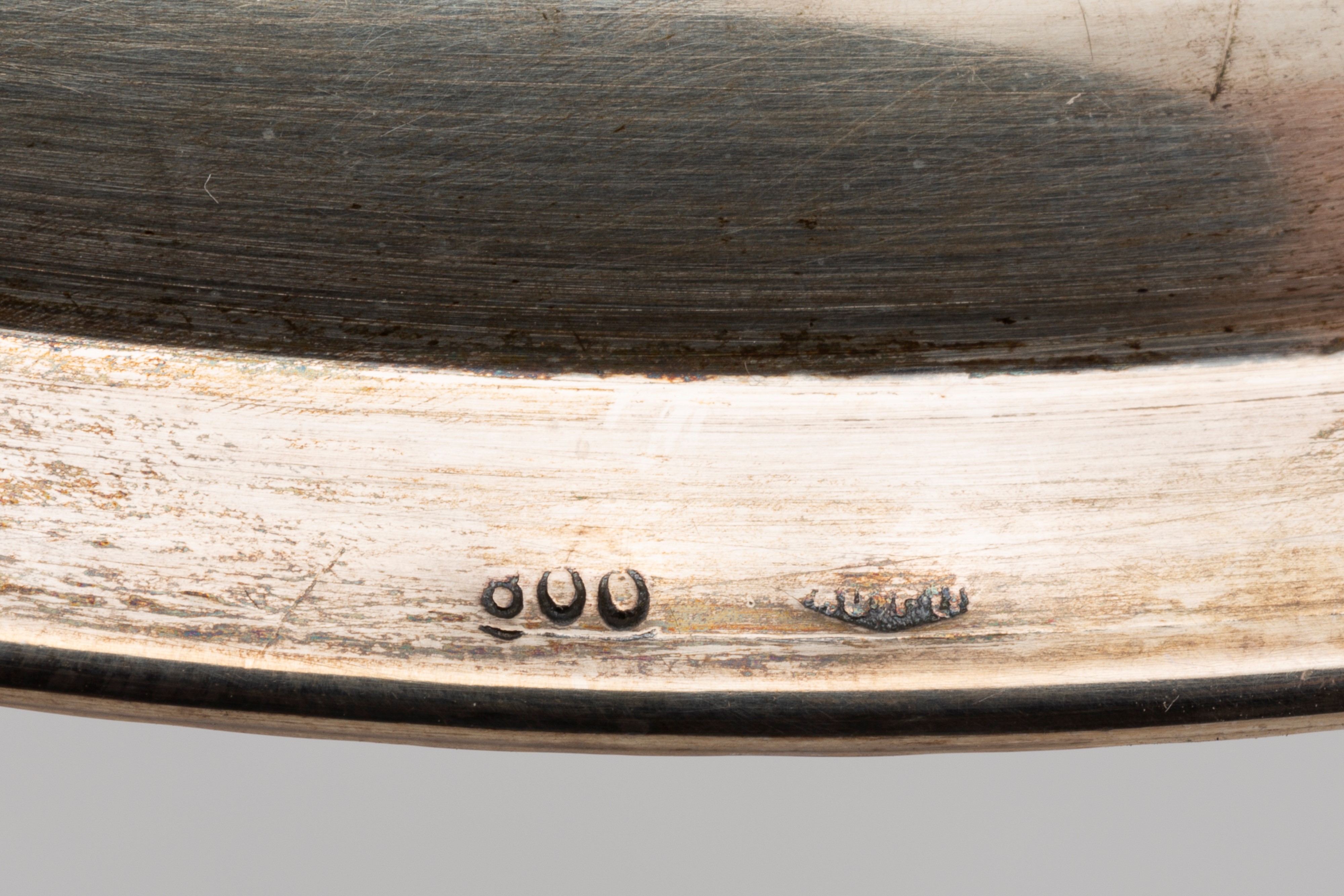 Lotto di quattro oggetti