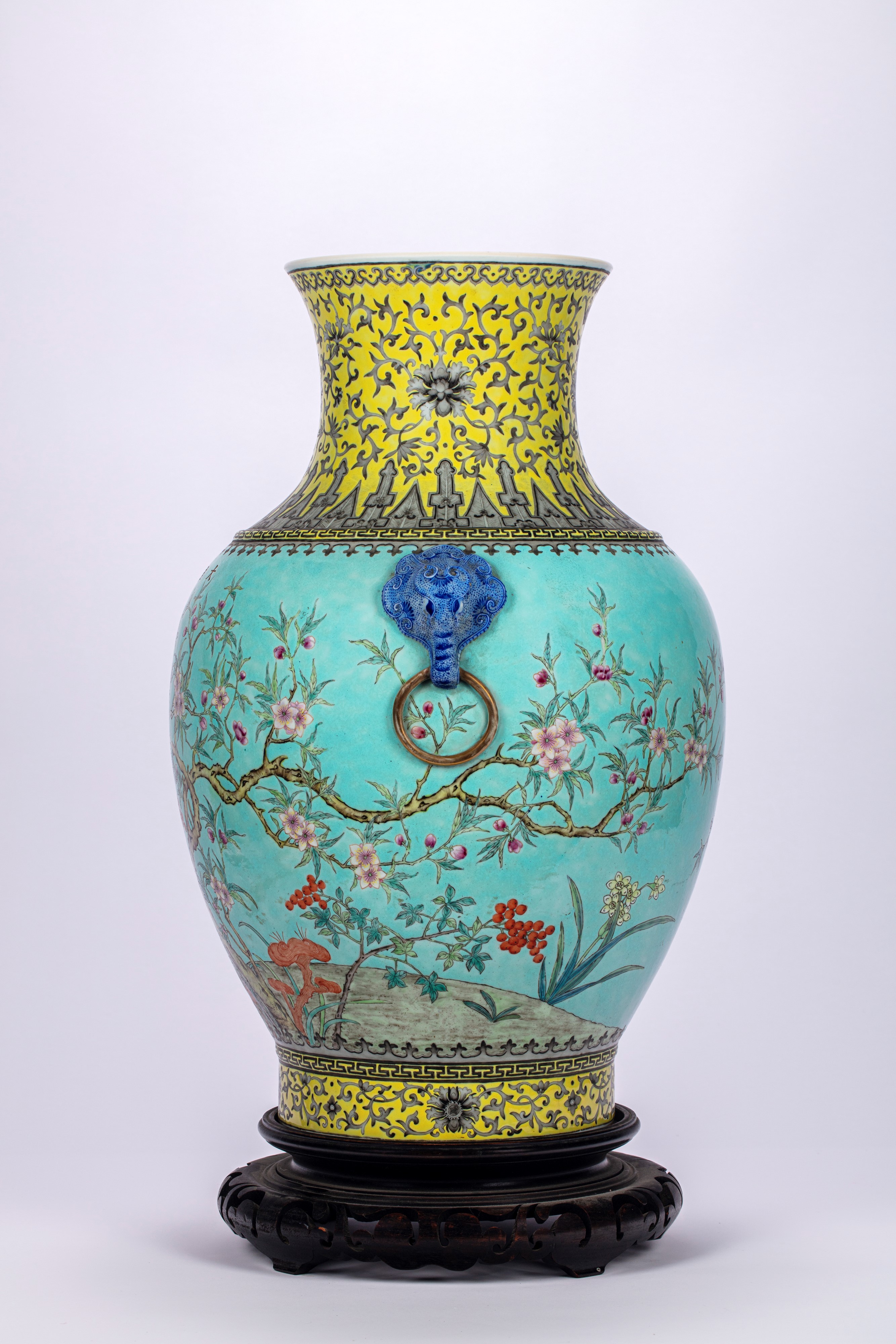 Grande Vaso in Porcellana da Ya Zhai. Cina, Inizi Secolo XX