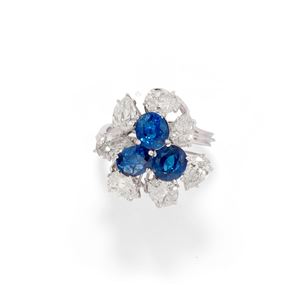 Anello con zaffiri e diamanti 