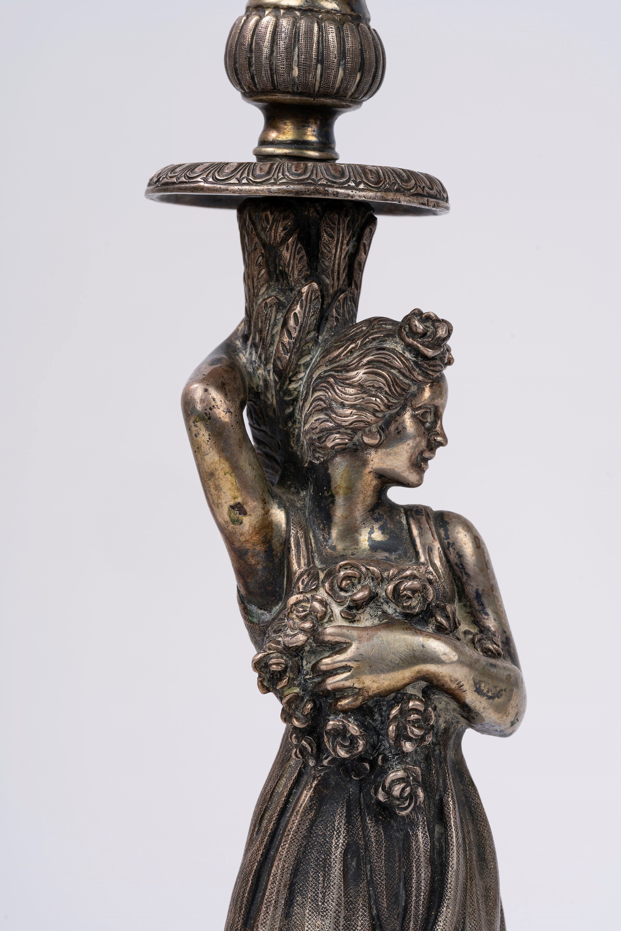 Coppia di candelieri, con satiro e ninfa