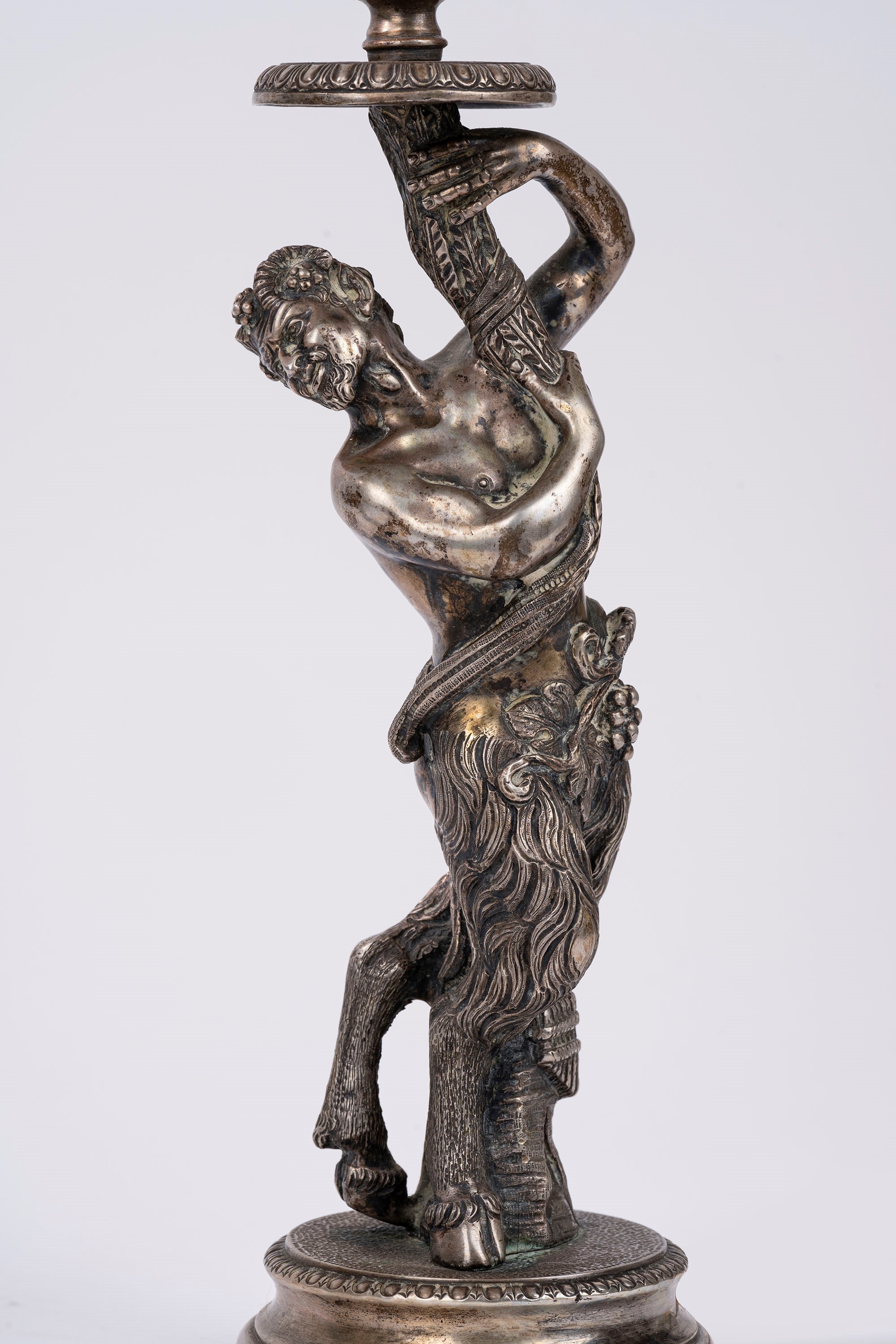 Coppia di candelieri, con satiro e ninfa