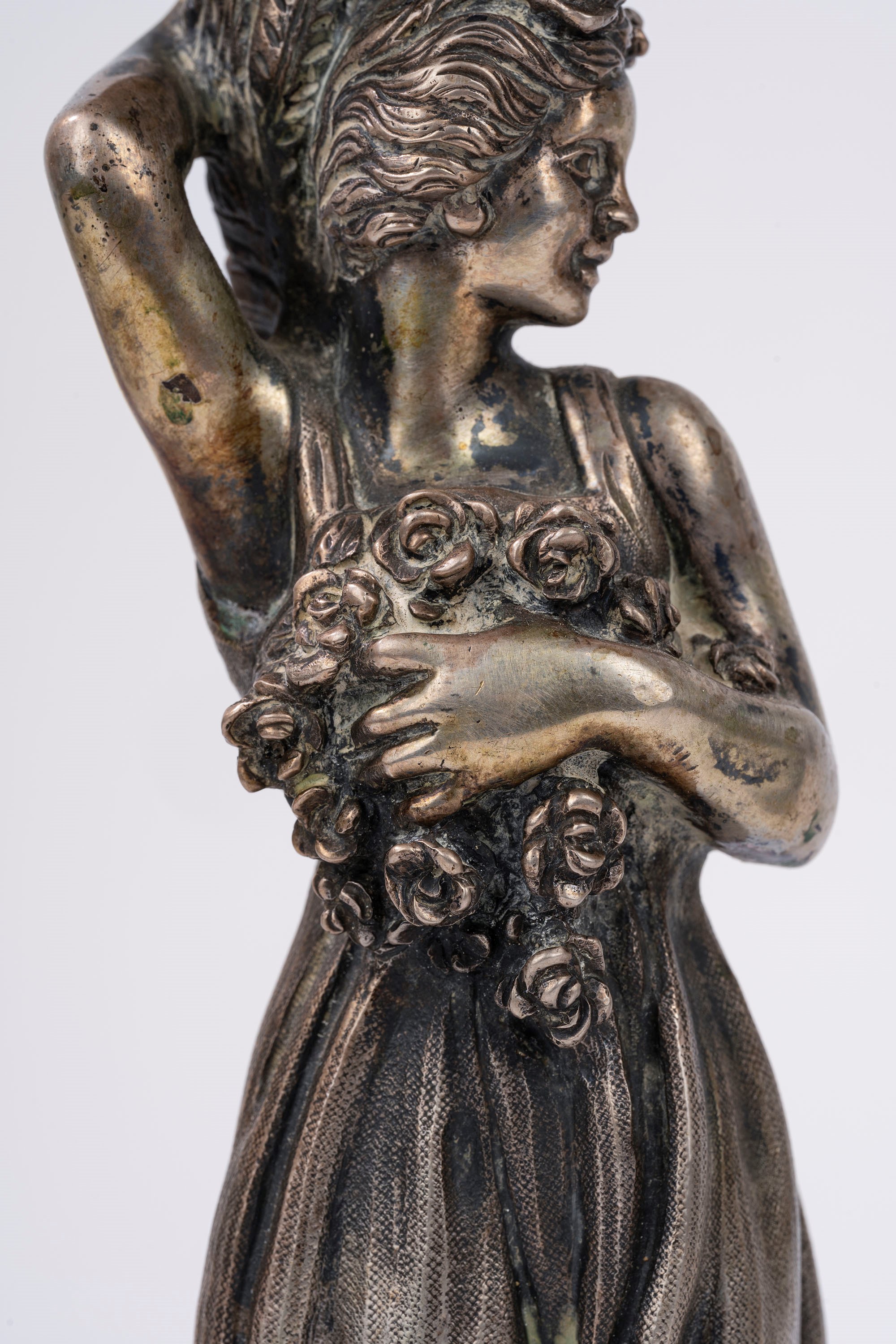 Coppia di candelieri, con satiro e ninfa