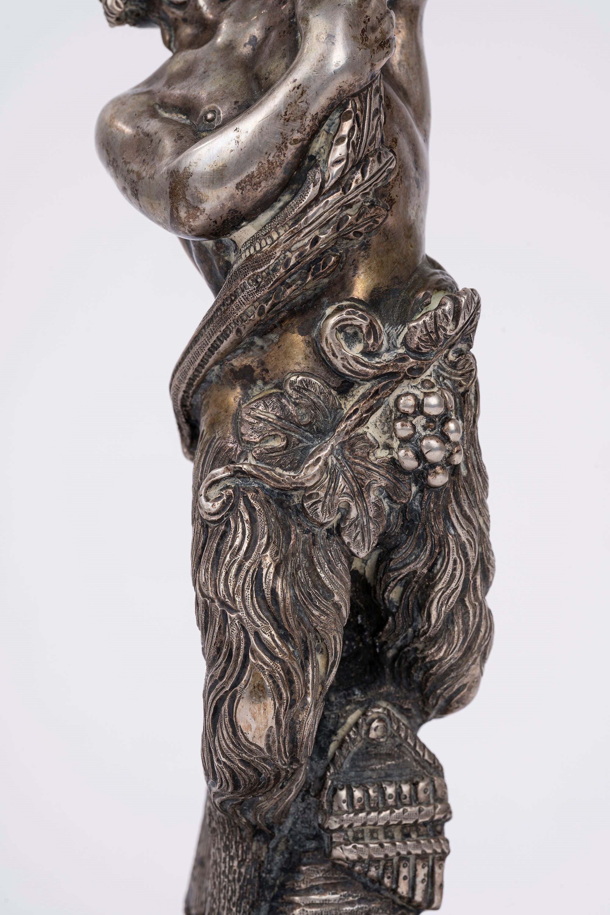 Coppia di candelieri, con satiro e ninfa