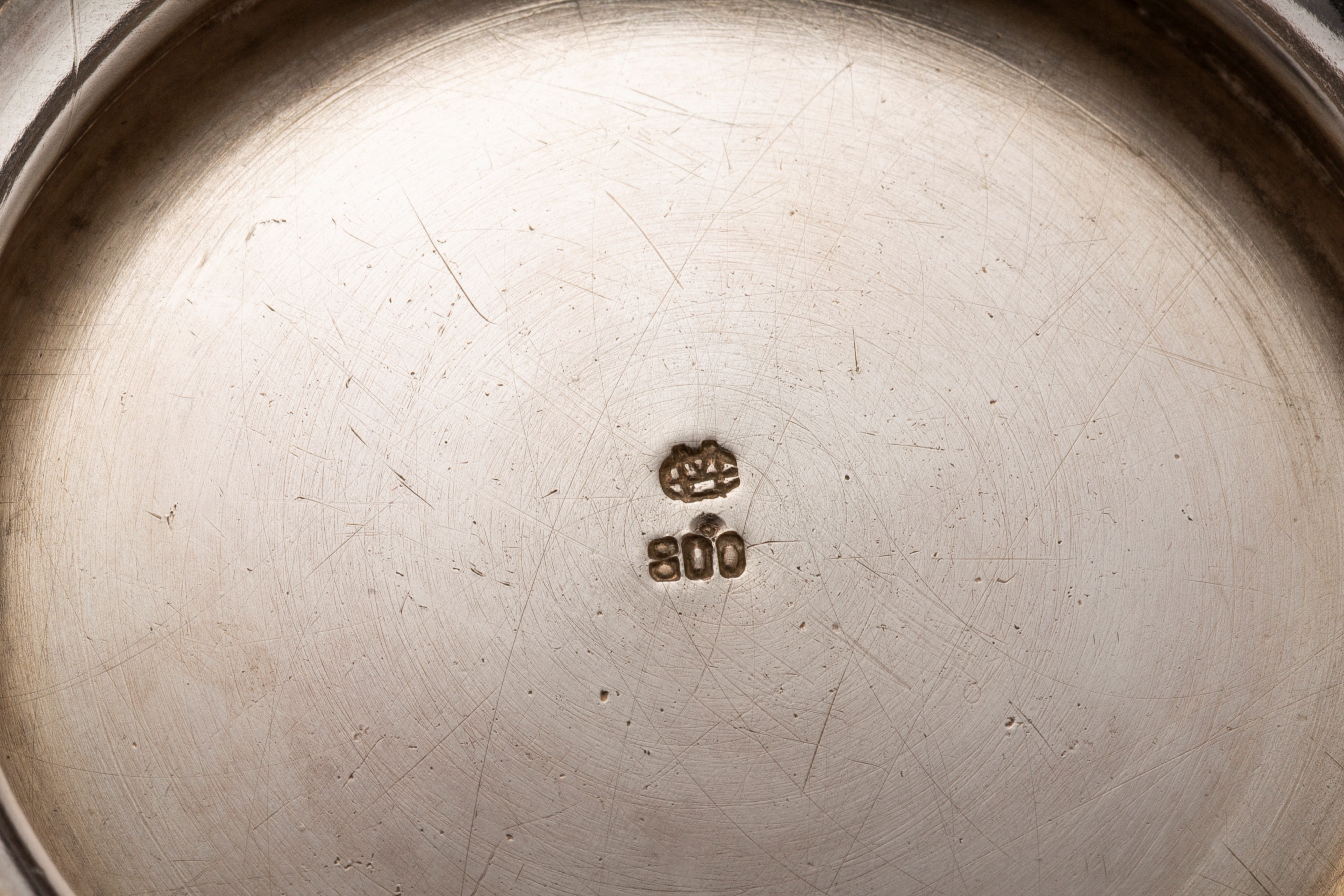 Servizio da tè e caffè con samovar e vassoio