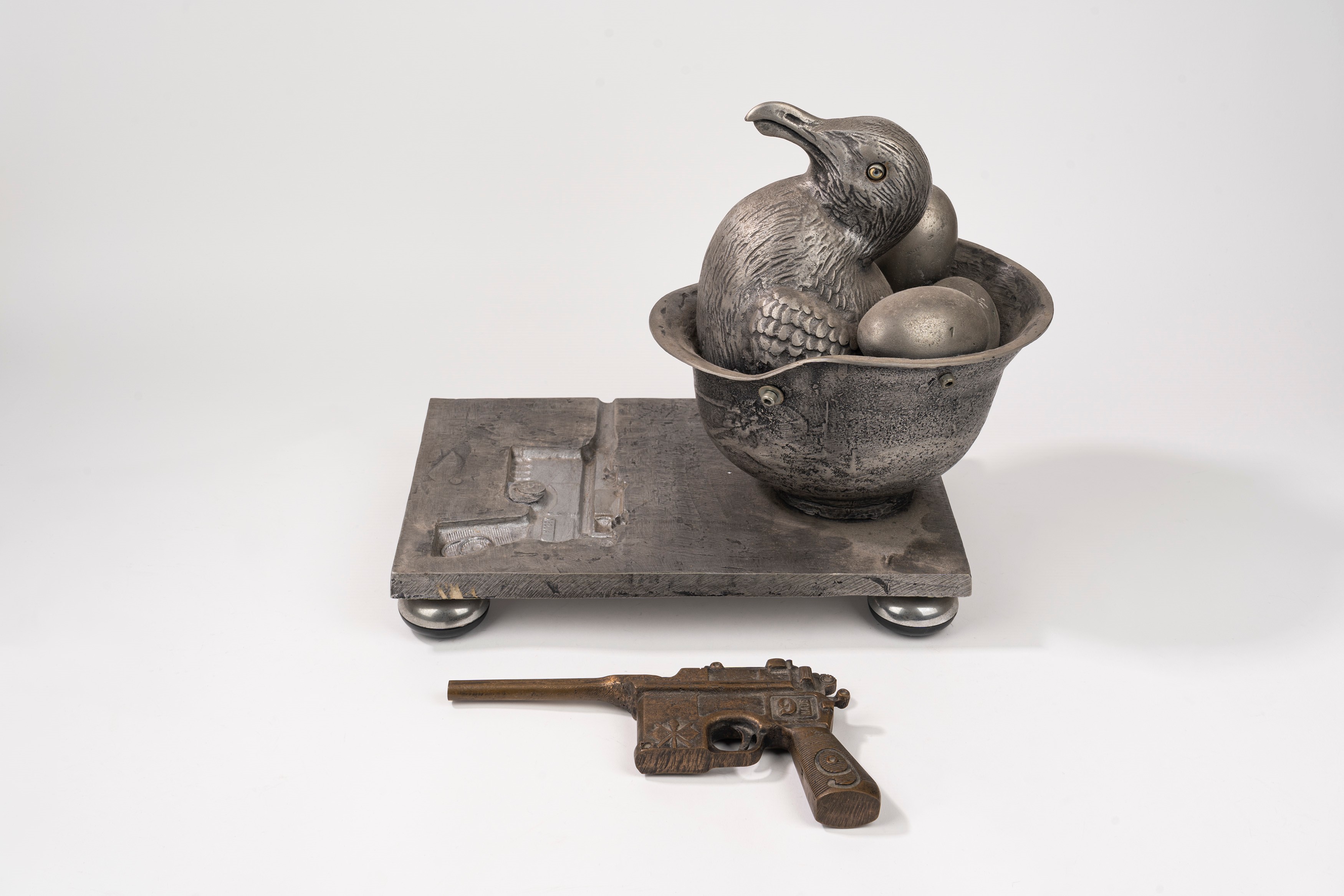 Valeriano Trubbiani - Senza titolo, metalli e occhi di vetro, 1975