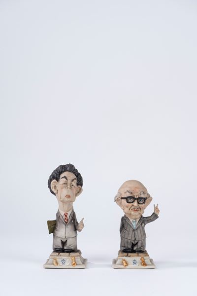 Coppia di Figurine Caricaturali in Porcellana Policroma Raffiguranti E. Berlinguer e A. Fanfani. ...