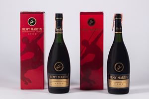 REMY MARTIN FINE CHAMPAGNE COGNAC V.S.O.P. INSIDE TWO ORIGINAL BOX (2 bt)