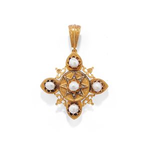 Pearl pendant-brooch