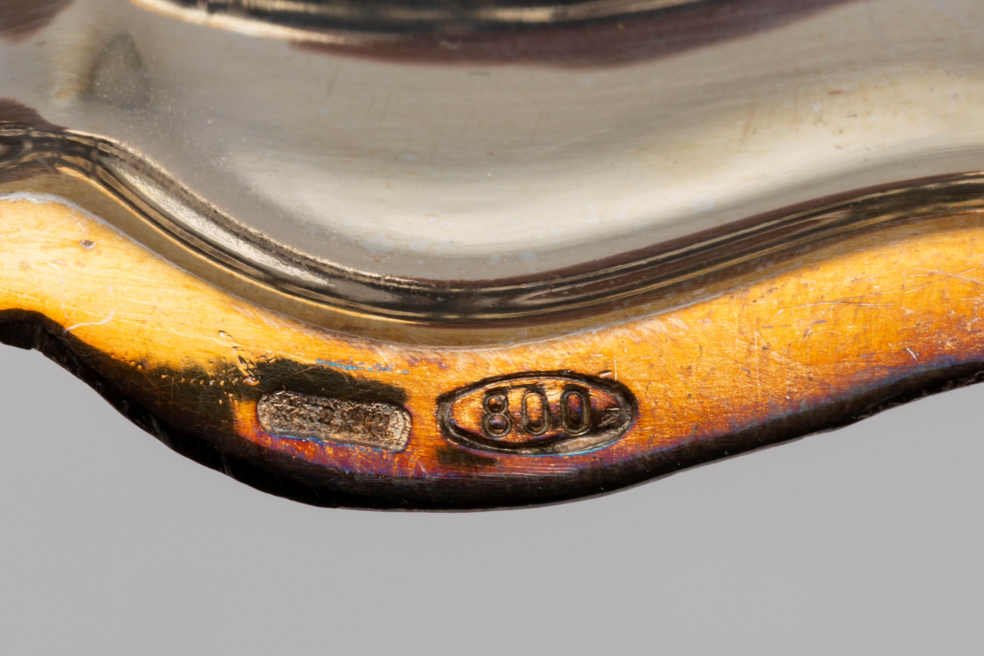 Lotto di quattro oggetti