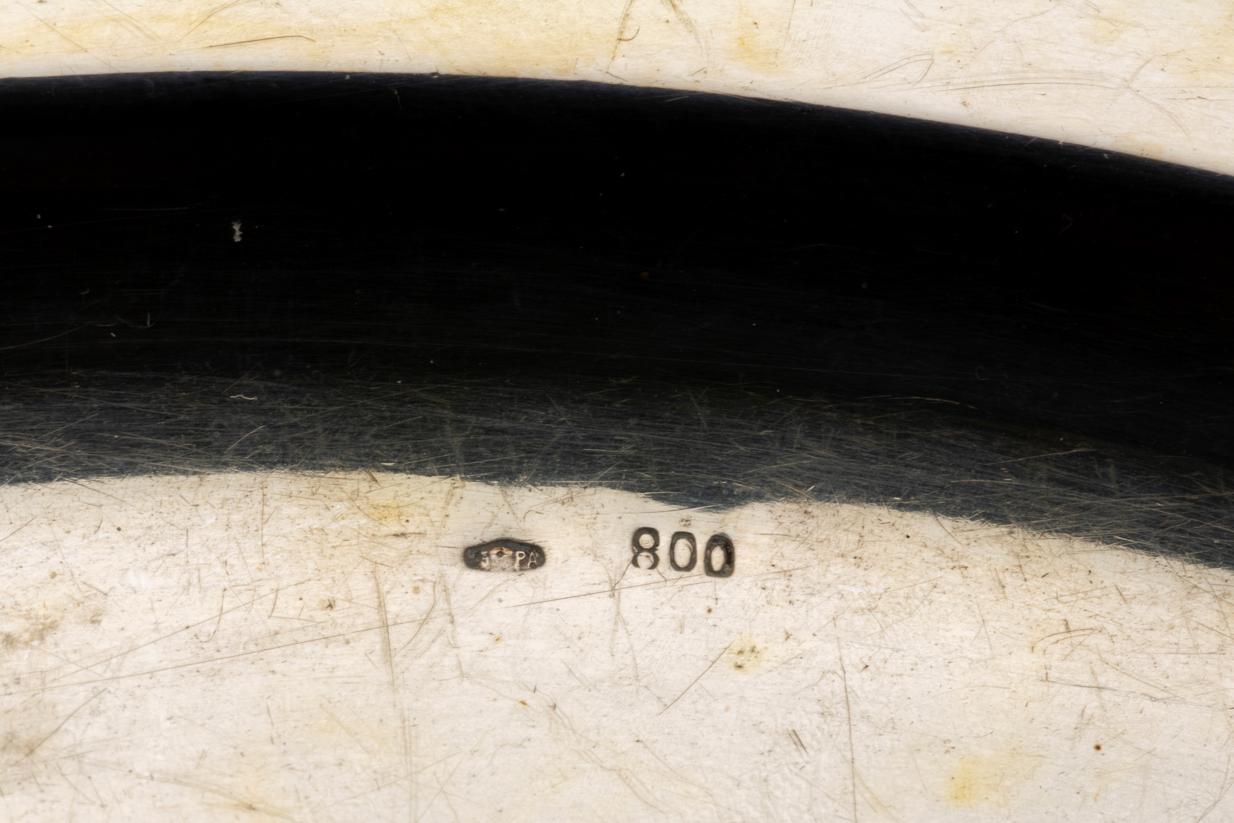 Cinque piatti e una coppa