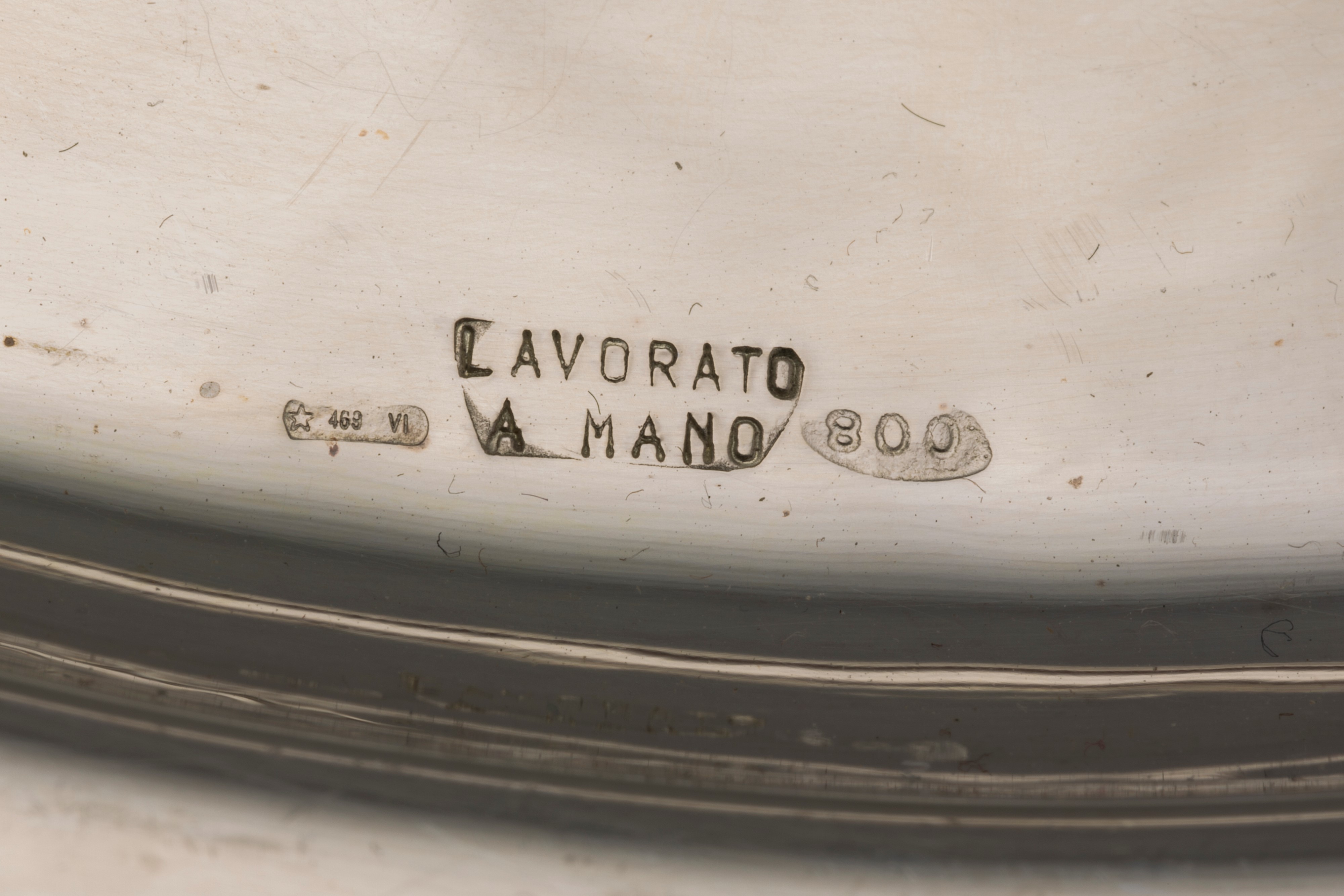 Cinque piatti e una coppa