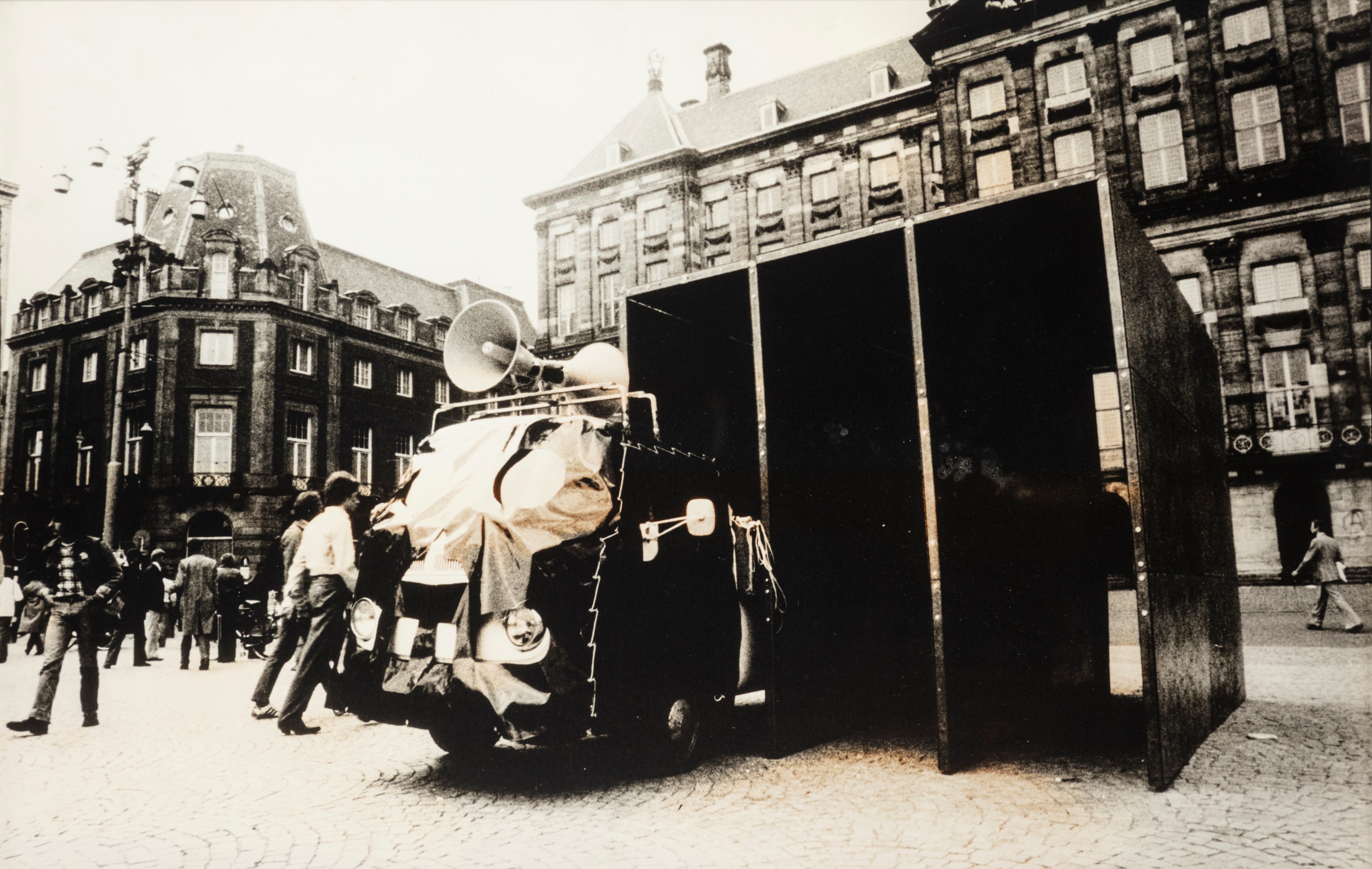 Vito Acconci - The Peoplemobile