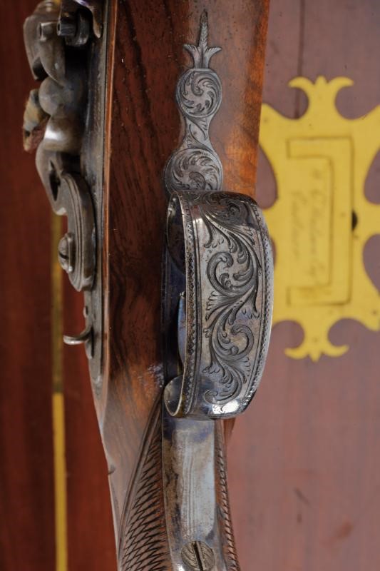 Paio di pistole a pietra focaia di Darwin in cassetta