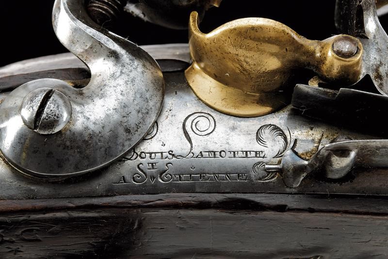 Paio di pistole a pietra focaia da viaggio firmate Louis Lamotte