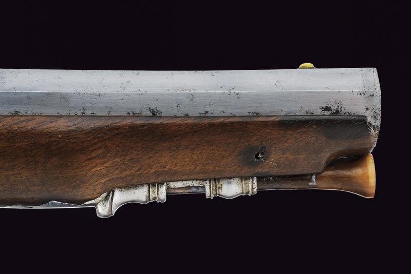 Paio di pistole a pietra focaia da ufficiale