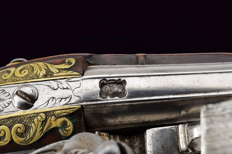 Paio di eleganti pistole da viaggio alla fiorentina