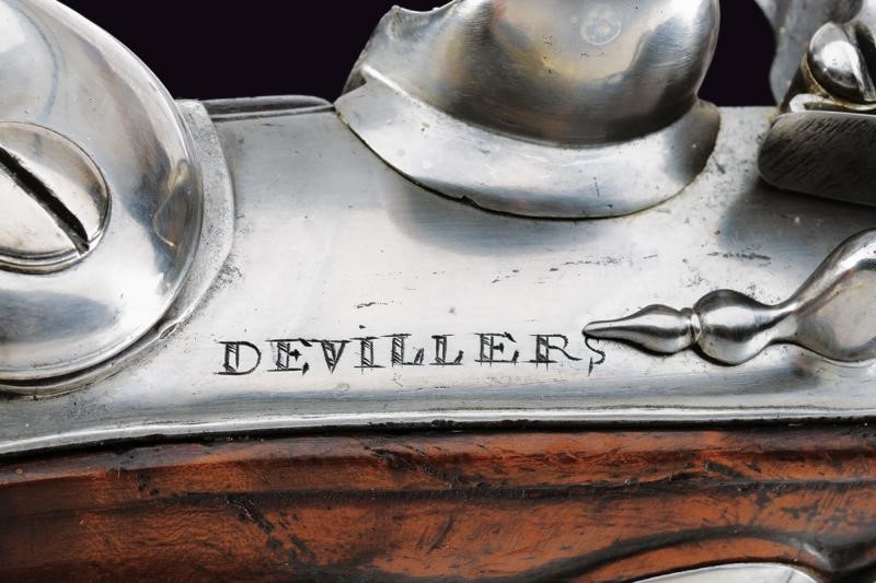 Paio di elenganti pistole a pietra focaia di Devillers