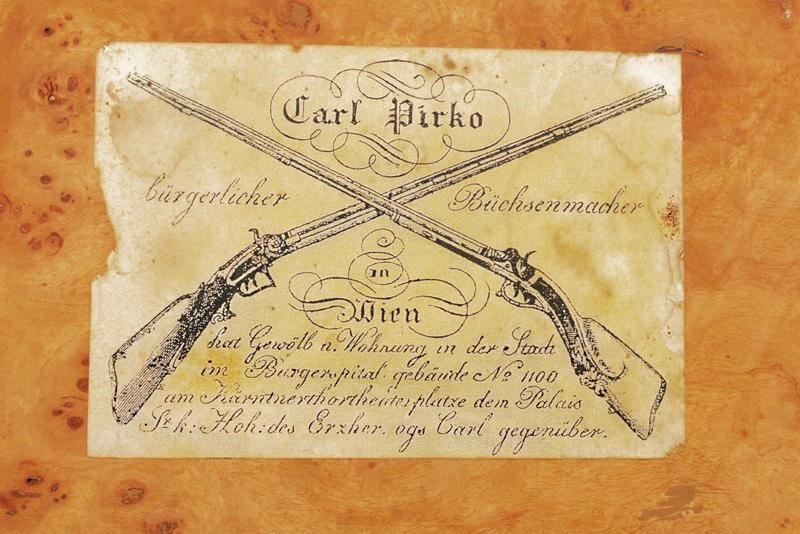 Paio di Straordinarie di Pistole a Luminello di Carl Pirko