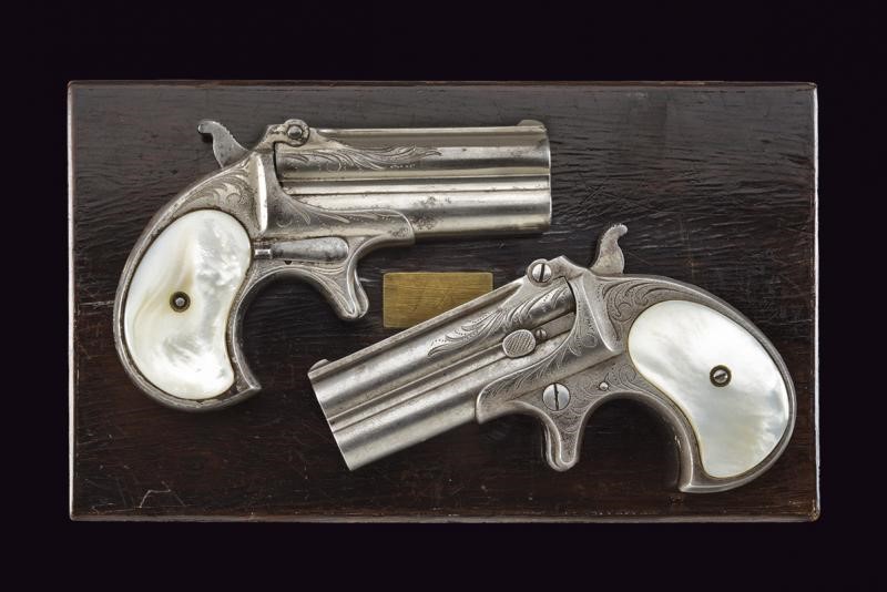 Delizioso Paio di Pistole Remington Double Deringer in Cassetta