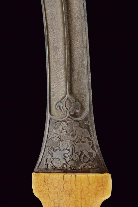 Bel Kandshar con Fodero Decorato in Argento
