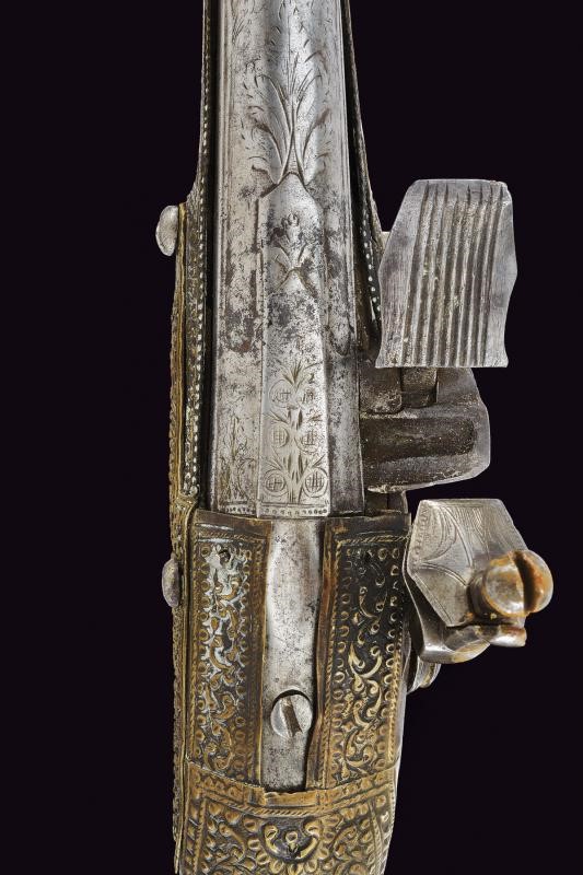 Pistola a Pietra Focaia con Fornimenti in Argento