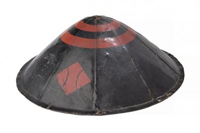 Jingasa con Konoji-hishi-mon