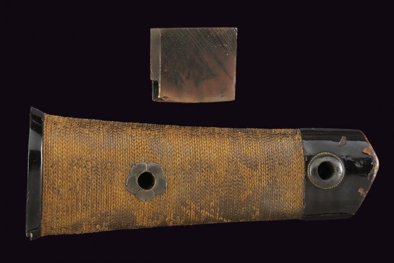 Tanto in Koshirae Aikuchi Ishime-nuri