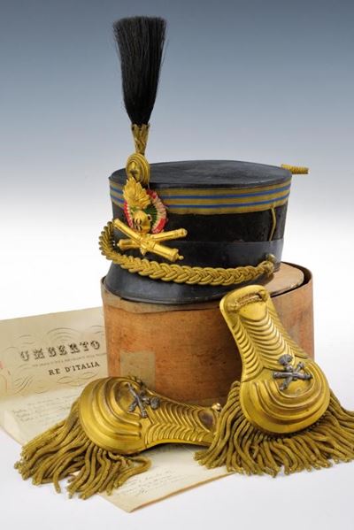 Kepi da Capitano di Artiglieria con Spalline ed Attestato