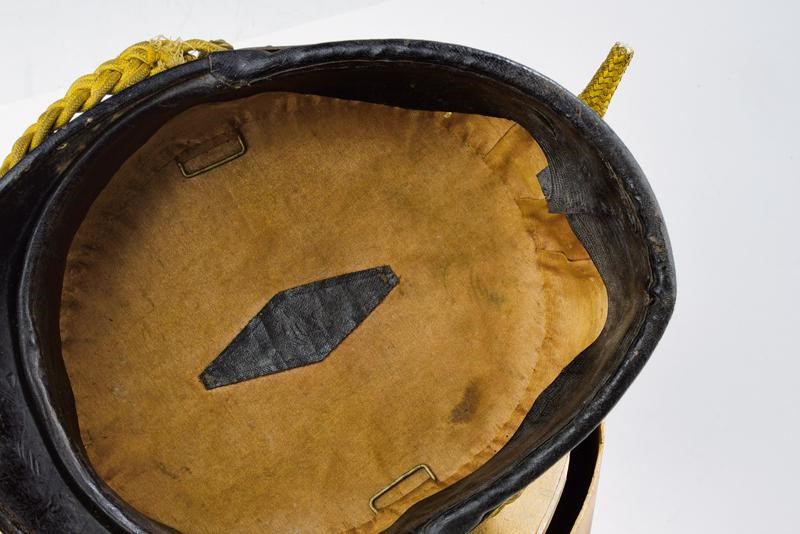 Kepi da Capitano di Artiglieria con Spalline ed Attestato