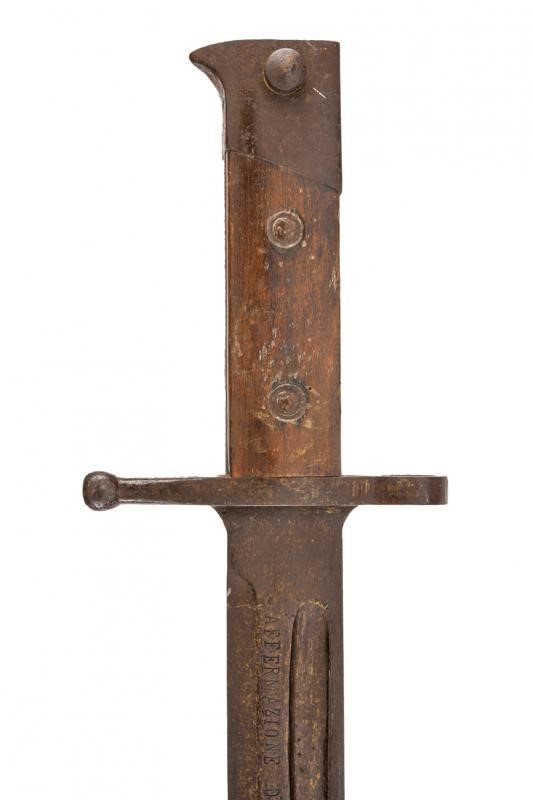 Scultura Commemorativa Lavorata a Effigiare la Baionetta Modello 1891