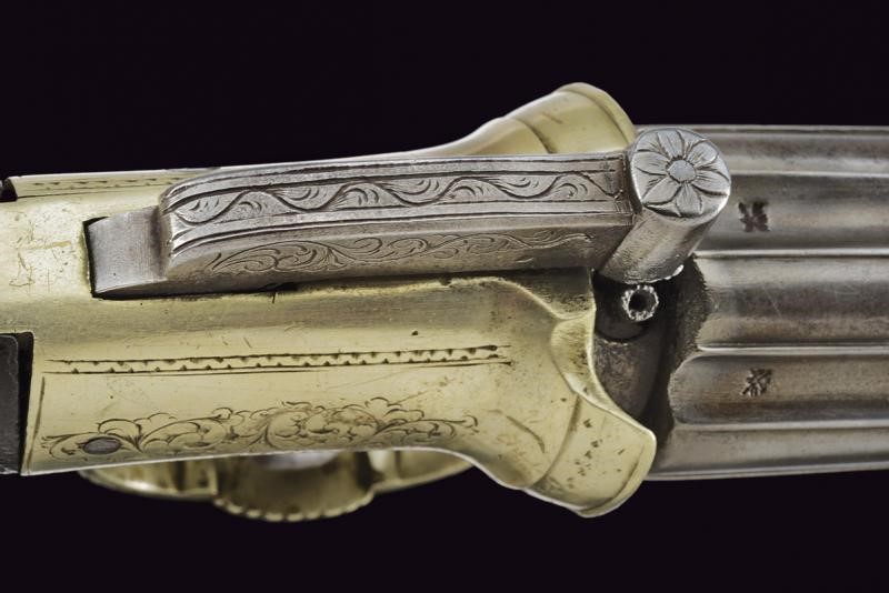 Pepperbox Revolver a Luminello di Egg