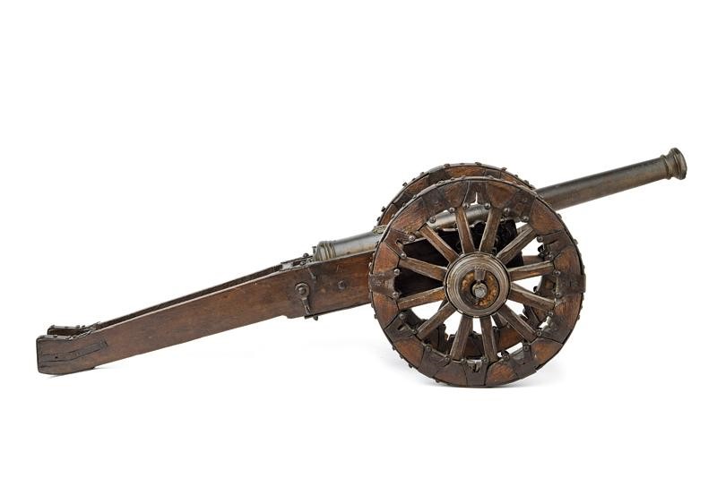 Bel Modello di Cannone