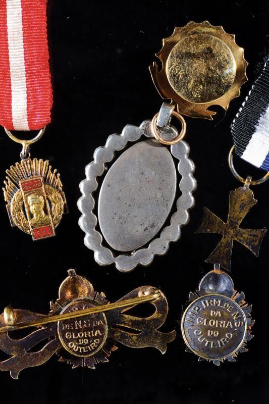 Lotto di sei miniature