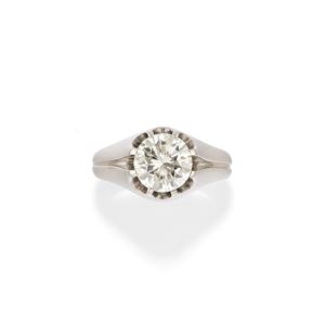 Anello solitario con diamante 