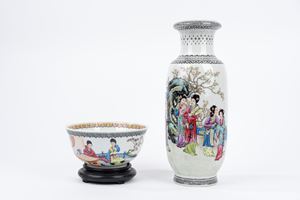 Lotto composto da un vaso e una ciotola in porcellana policroma, Cina secolo XX
