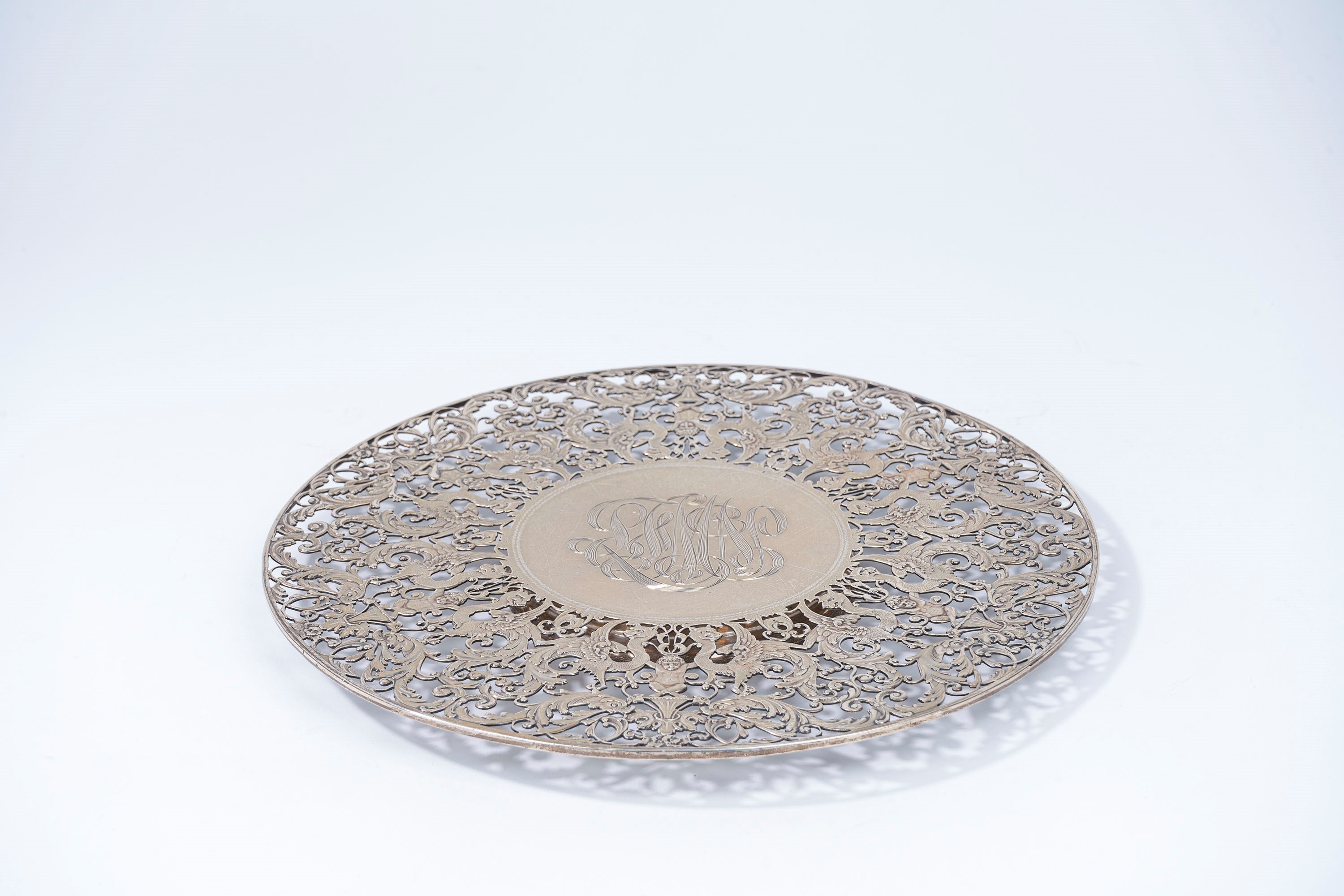 Piatto alzata traforata