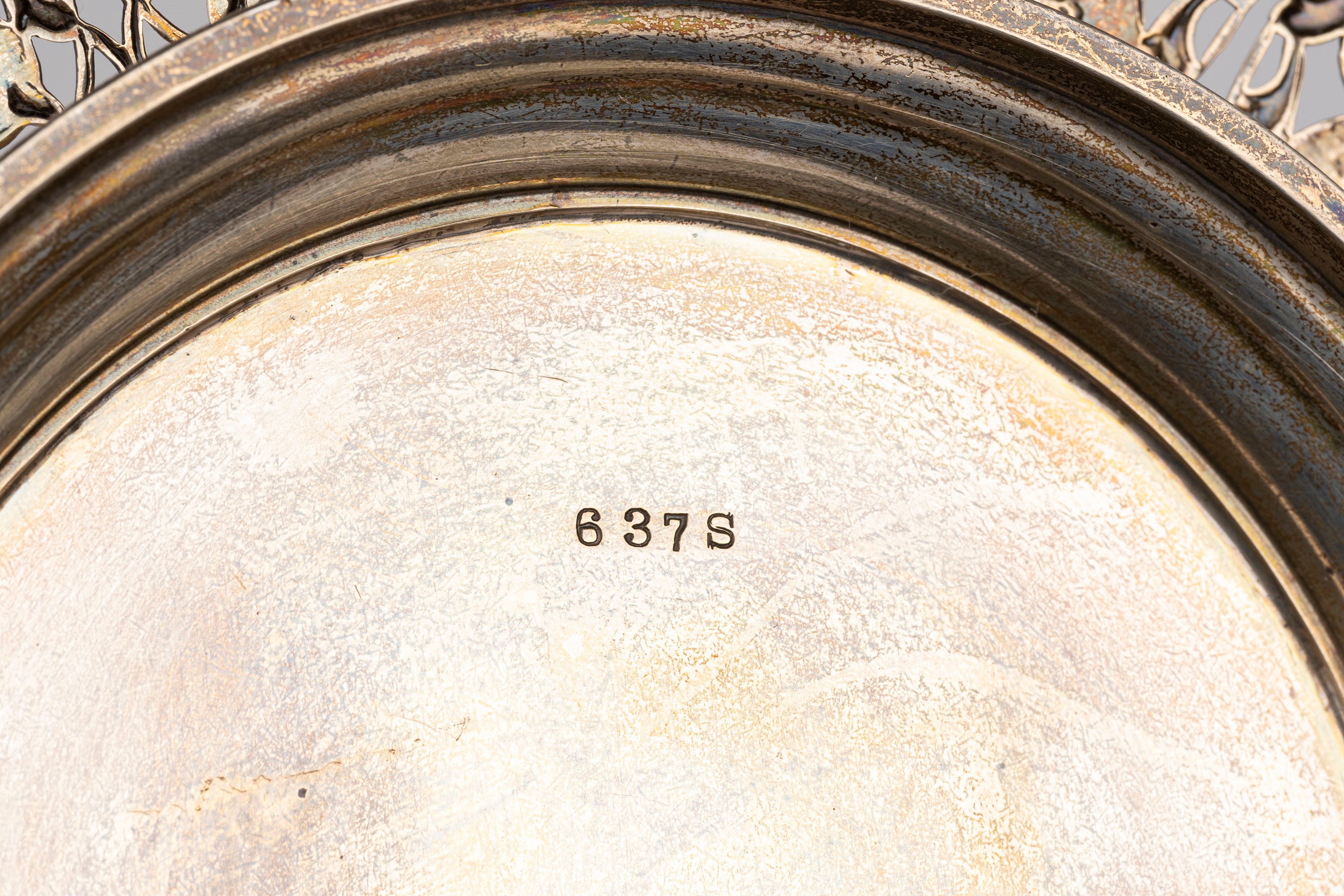 Piatto alzata traforata