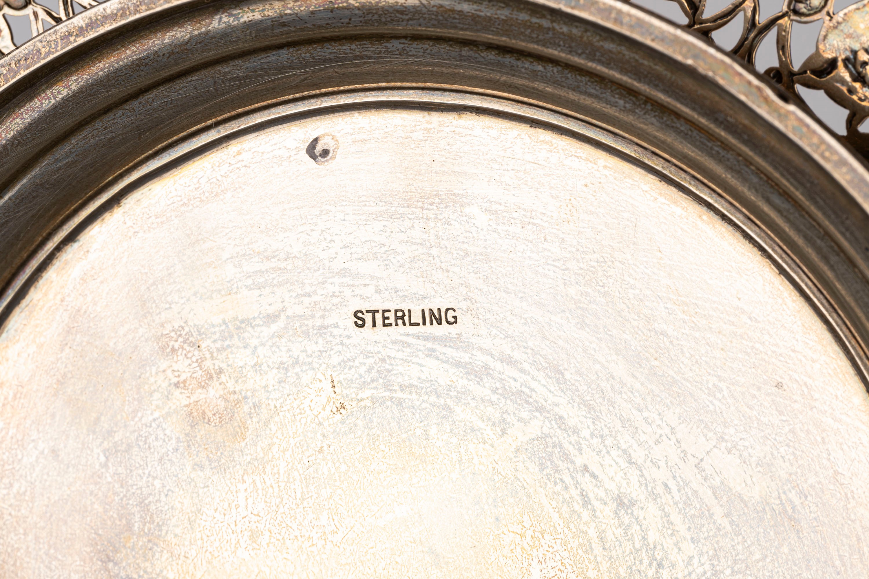 Piatto alzata traforata