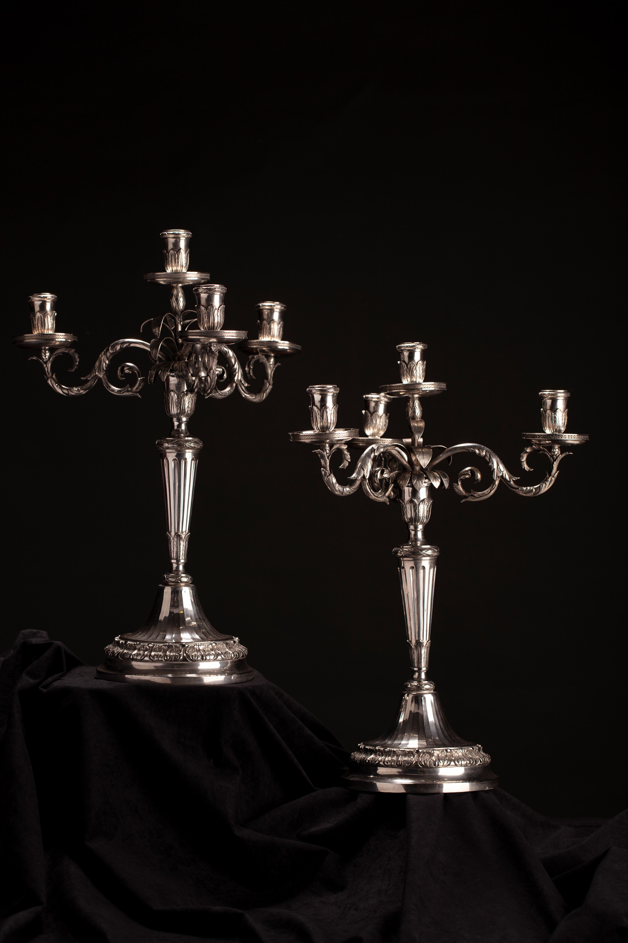 Rara Coppia di Candelabri