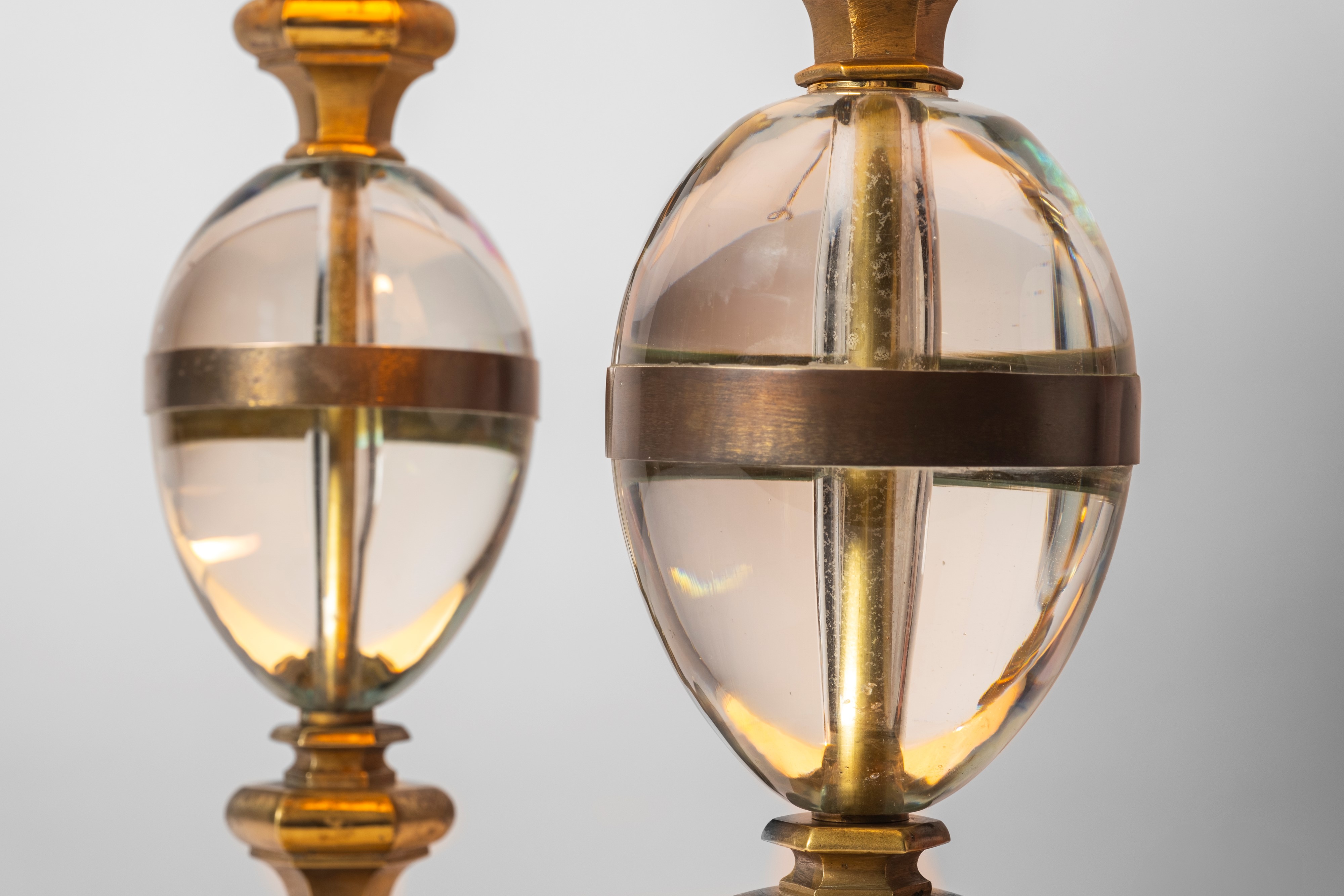 Coppia di lampade da tavolo, modello no. 264