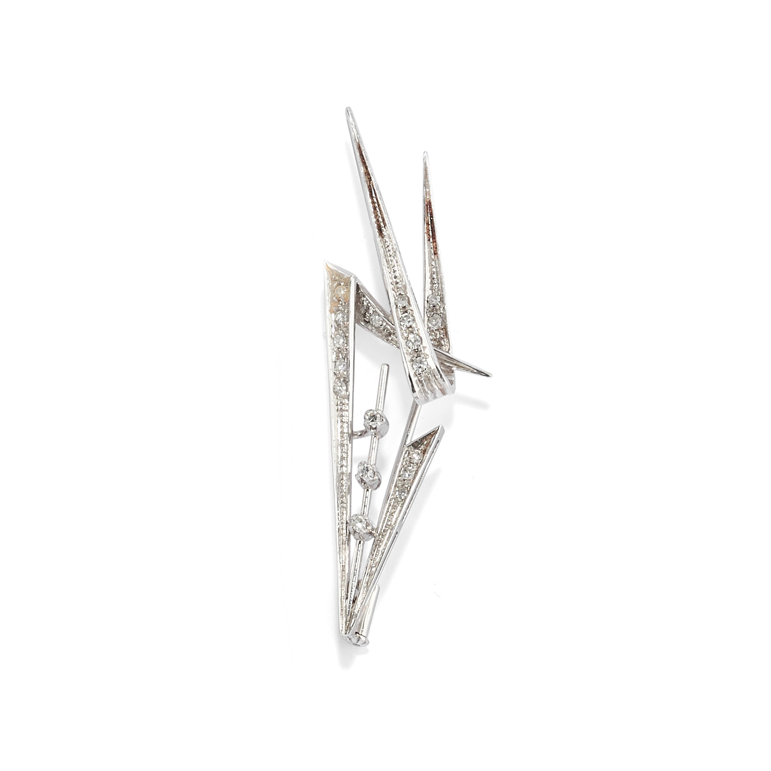 Anello e spilla con diamanti