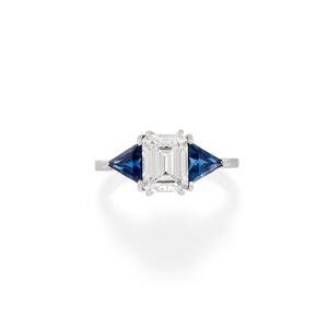 Anello con diamante e zaffiri