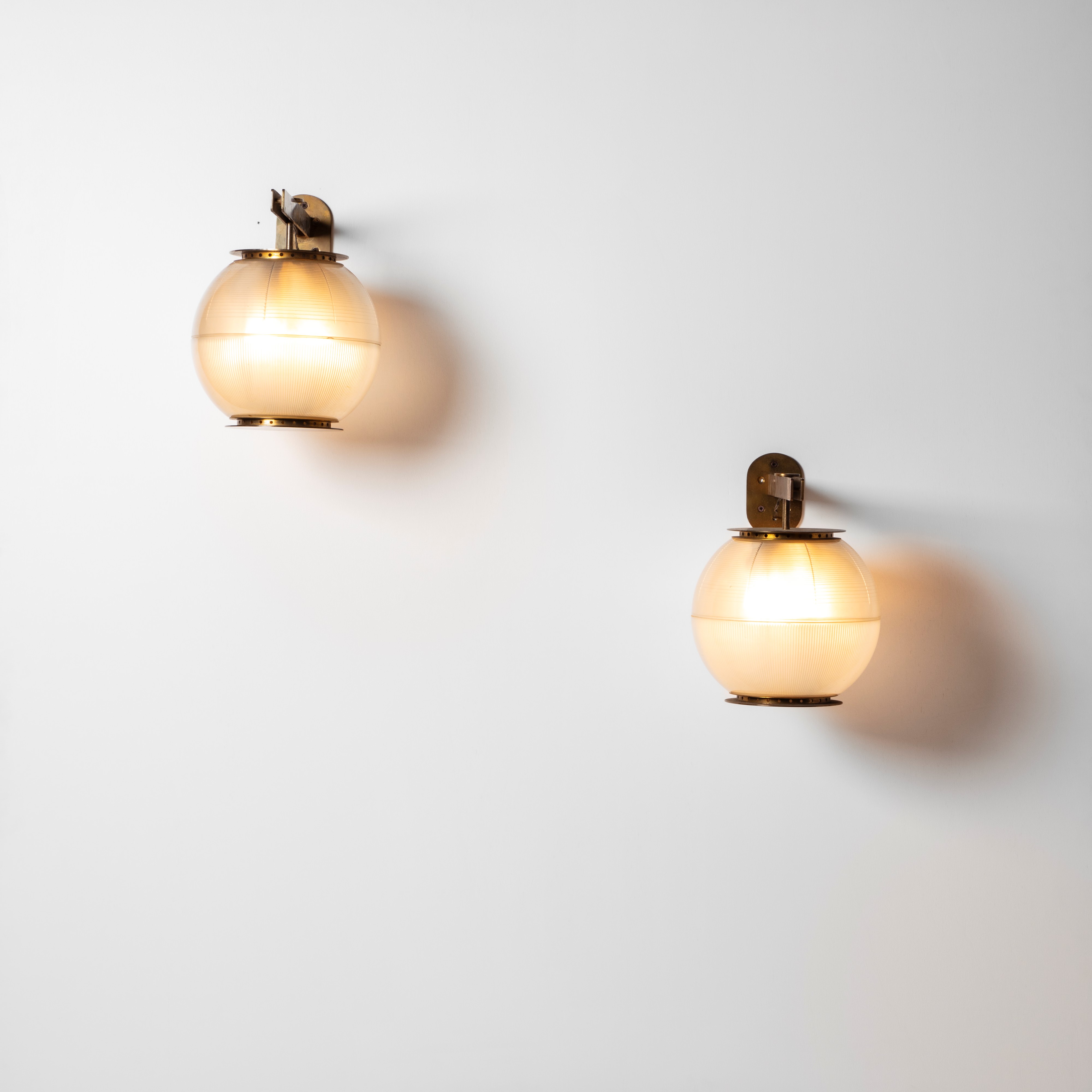 Coppia di lampade a parete, modello no. LP7
