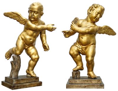 Coppia di Angeli in Legno Intagliato e Dorato. Roma, XVII Secolo